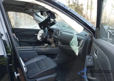 2024 Nissan Rogue Sv Fwd z USA, uszkodzony, nr VIN 5N1BT3BA7RC718983